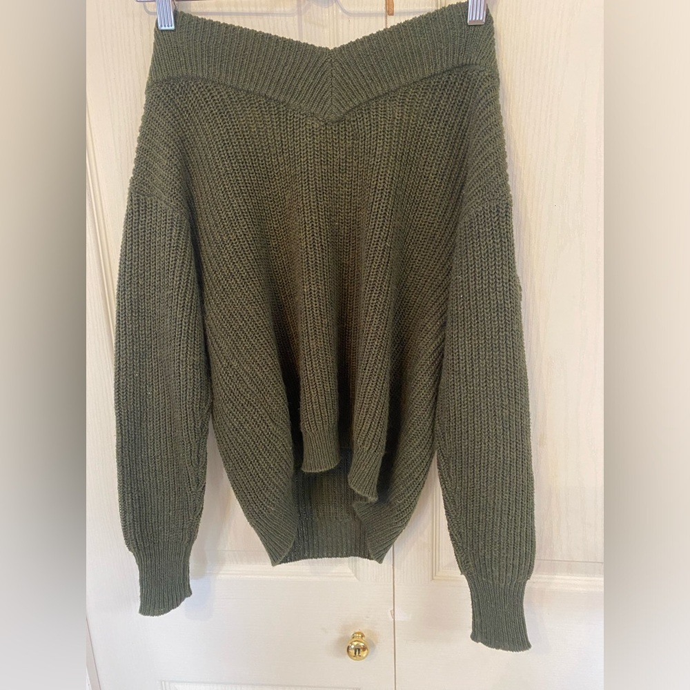 Only Women's Olive Green Pullover Knit Sweater - Picture 2 of 13
